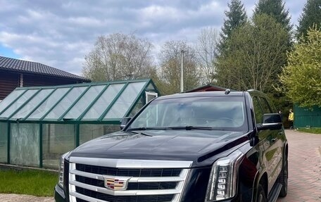 Cadillac Escalade IV, 2015 год, 3 360 000 рублей, 2 фотография