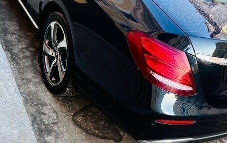 Mercedes-Benz E-Класс, 2017 год, 4 150 000 рублей, 8 фотография