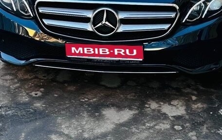 Mercedes-Benz E-Класс, 2017 год, 4 150 000 рублей, 10 фотография