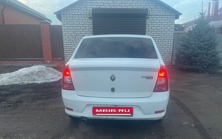 Renault Logan I, 2015 год, 380 000 рублей, 2 фотография