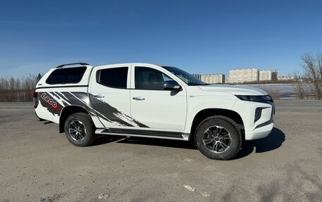 Mitsubishi L200 IV рестайлинг, 2022 год, 3 650 000 рублей, 3 фотография