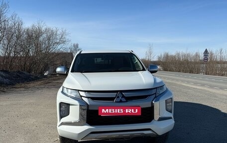 Mitsubishi L200 IV рестайлинг, 2022 год, 3 650 000 рублей, 13 фотография