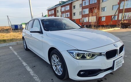 BMW 3 серия, 2017 год, 1 900 000 рублей, 3 фотография