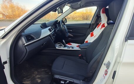 BMW 3 серия, 2017 год, 1 900 000 рублей, 15 фотография