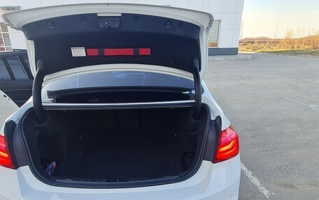 BMW 3 серия, 2017 год, 1 900 000 рублей, 17 фотография