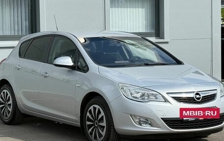 Opel Astra J, 2012 год, 830 000 рублей, 3 фотография