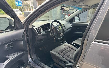 Mitsubishi Outlander III рестайлинг 3, 2010 год, 1 120 000 рублей, 8 фотография