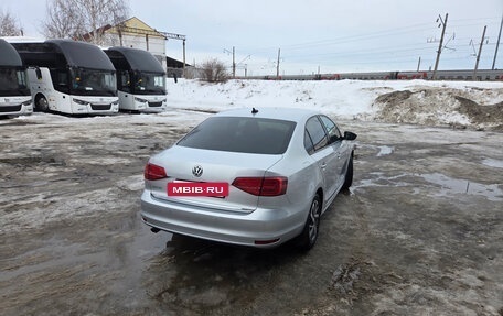 Volkswagen Jetta VI, 2018 год, 1 680 000 рублей, 2 фотография