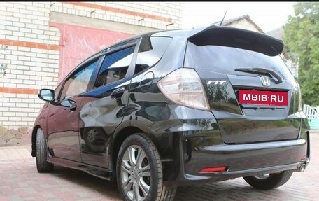 Honda Fit III, 2011 год, 1 180 000 рублей, 4 фотография
