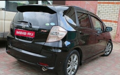 Honda Fit III, 2011 год, 1 180 000 рублей, 2 фотография