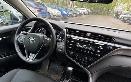 Toyota Camry, 2018 год, 2 350 000 рублей, 7 фотография