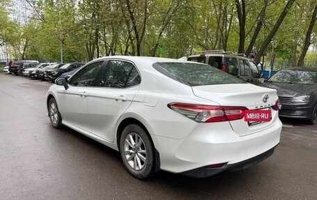 Toyota Camry, 2018 год, 2 350 000 рублей, 5 фотография