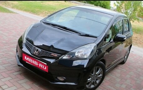 Honda Fit III, 2011 год, 1 180 000 рублей, 13 фотография