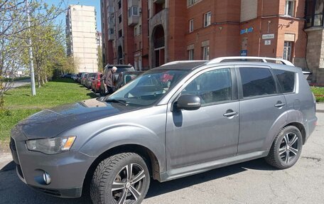 Mitsubishi Outlander III рестайлинг 3, 2010 год, 750 000 рублей, 6 фотография