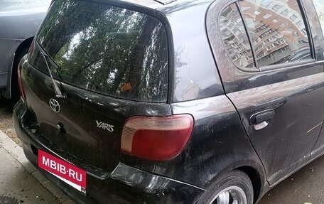 Toyota Yaris I рестайлинг, 1999 год, 199 000 рублей, 8 фотография