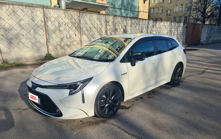 Toyota Corolla, 2019 год, 2 300 000 рублей, 2 фотография