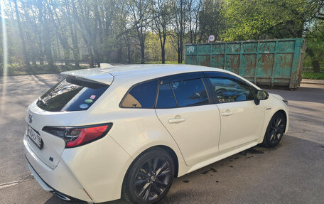 Toyota Corolla, 2019 год, 2 300 000 рублей, 4 фотография