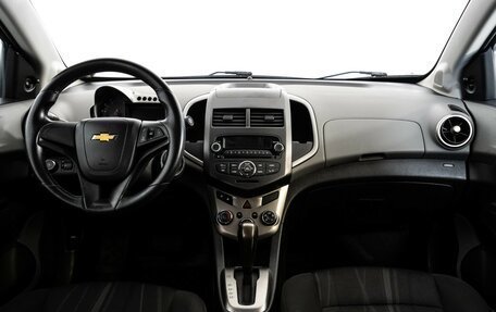 Chevrolet Aveo III, 2015 год, 759 000 рублей, 10 фотография