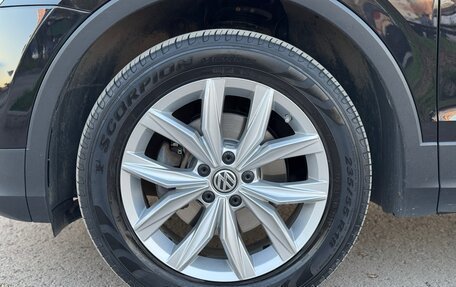 Volkswagen Tiguan II, 2017 год, 2 419 000 рублей, 9 фотография
