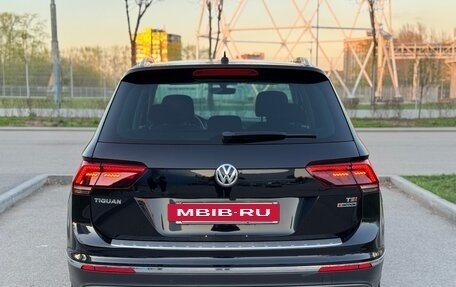 Volkswagen Tiguan II, 2017 год, 2 419 000 рублей, 5 фотография