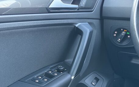 Volkswagen Tiguan II, 2017 год, 2 419 000 рублей, 16 фотография