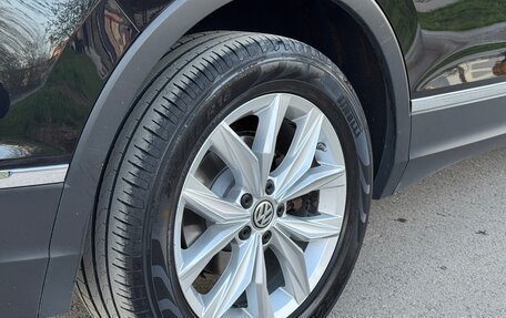Volkswagen Tiguan II, 2017 год, 2 419 000 рублей, 32 фотография