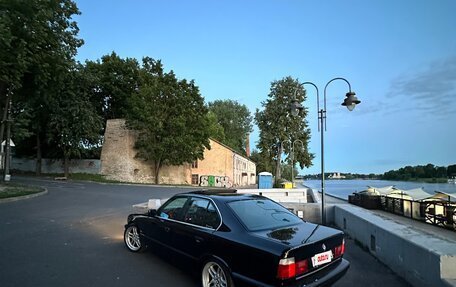 BMW 5 серия, 1990 год, 780 000 рублей, 18 фотография