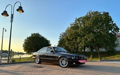 BMW 5 серия, 1990 год, 780 000 рублей, 20 фотография