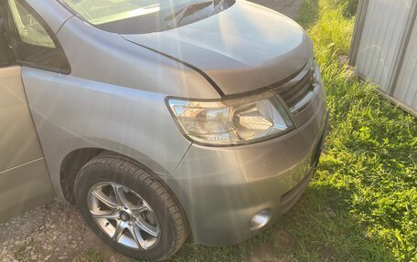 Nissan Serena III, 2005 год, 1 000 200 рублей, 9 фотография