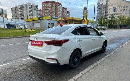 Hyundai Solaris II рестайлинг, 2019 год, 860 000 рублей, 2 фотография