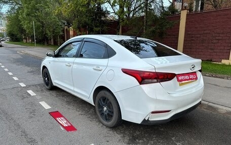 Hyundai Solaris II рестайлинг, 2019 год, 860 000 рублей, 4 фотография