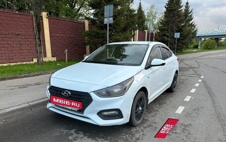 Hyundai Solaris II рестайлинг, 2019 год, 860 000 рублей, 3 фотография