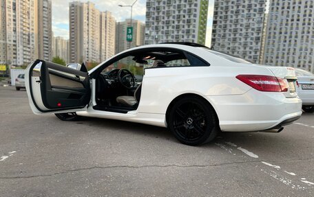 Mercedes-Benz E-Класс, 2010 год, 1 800 000 рублей, 10 фотография
