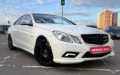 Mercedes-Benz E-Класс, 2010 год, 1 800 000 рублей, 2 фотография