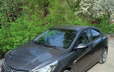 Hyundai Solaris II рестайлинг, 2015 год, 990 000 рублей, 1 фотография
