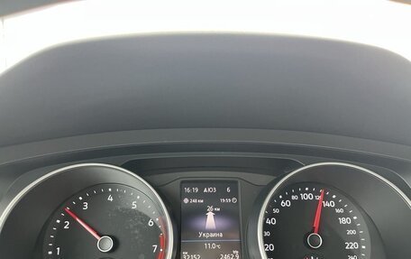 Volkswagen Tiguan II, 2021 год, 2 599 000 рублей, 7 фотография