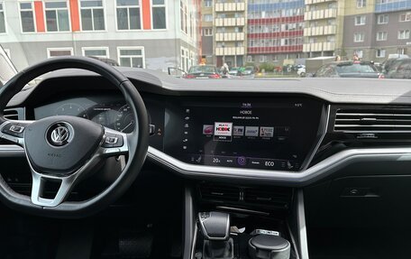 Volkswagen Touareg III, 2020 год, 5 600 000 рублей, 10 фотография
