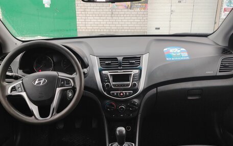 Hyundai Solaris II рестайлинг, 2014 год, 935 000 рублей, 17 фотография