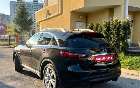 Infiniti QX70, 2016 год, 2 640 000 рублей, 4 фотография
