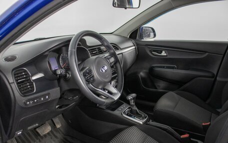 KIA Rio IV, 2018 год, 1 380 000 рублей, 10 фотография