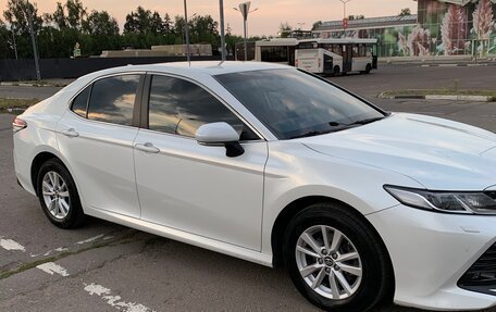 Toyota Camry, 2019 год, 2 600 000 рублей, 14 фотография