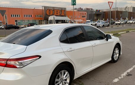 Toyota Camry, 2019 год, 2 600 000 рублей, 16 фотография