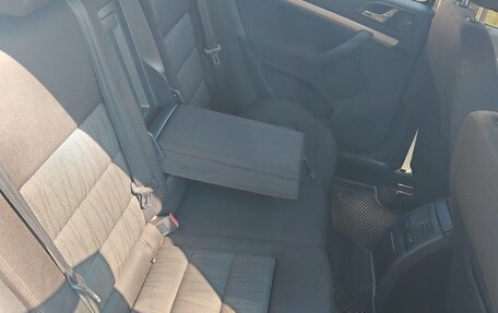Skoda Octavia, 2011 год, 645 000 рублей, 2 фотография