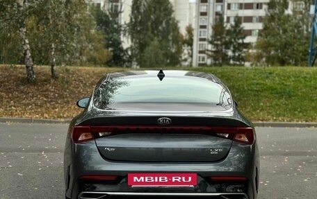 KIA K5, 2021 год, 1 750 000 рублей, 2 фотография
