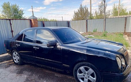Mercedes-Benz E-Класс, 1997 год, 320 000 рублей, 2 фотография