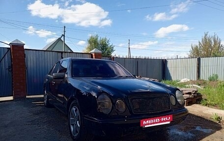 Mercedes-Benz E-Класс, 1997 год, 320 000 рублей, 6 фотография