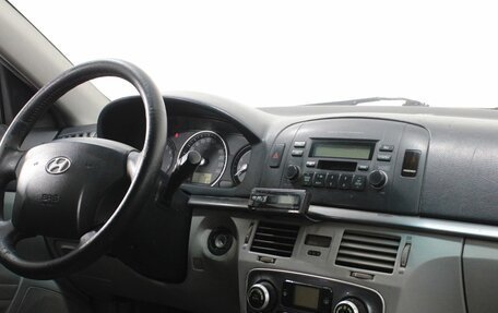 Hyundai Sonata VI, 2005 год, 499 000 рублей, 13 фотография