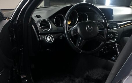 Mercedes-Benz C-Класс, 2011 год, 1 500 000 рублей, 9 фотография