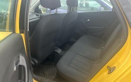 Volkswagen Polo VI (EU Market), 2019 год, 695 000 рублей, 2 фотография