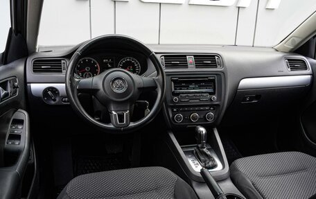 Volkswagen Jetta VI, 2013 год, 1 320 000 рублей, 6 фотография